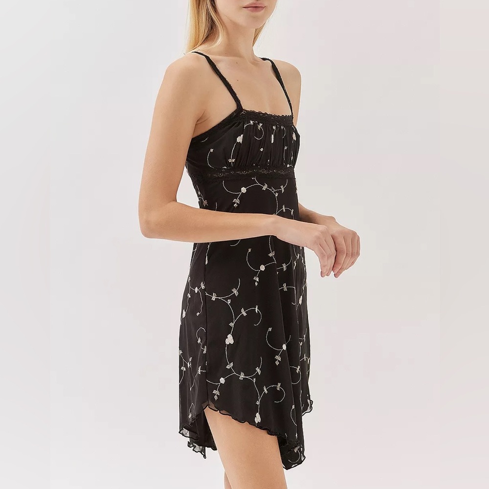 Urban Outfitters Black and White Midi Dress